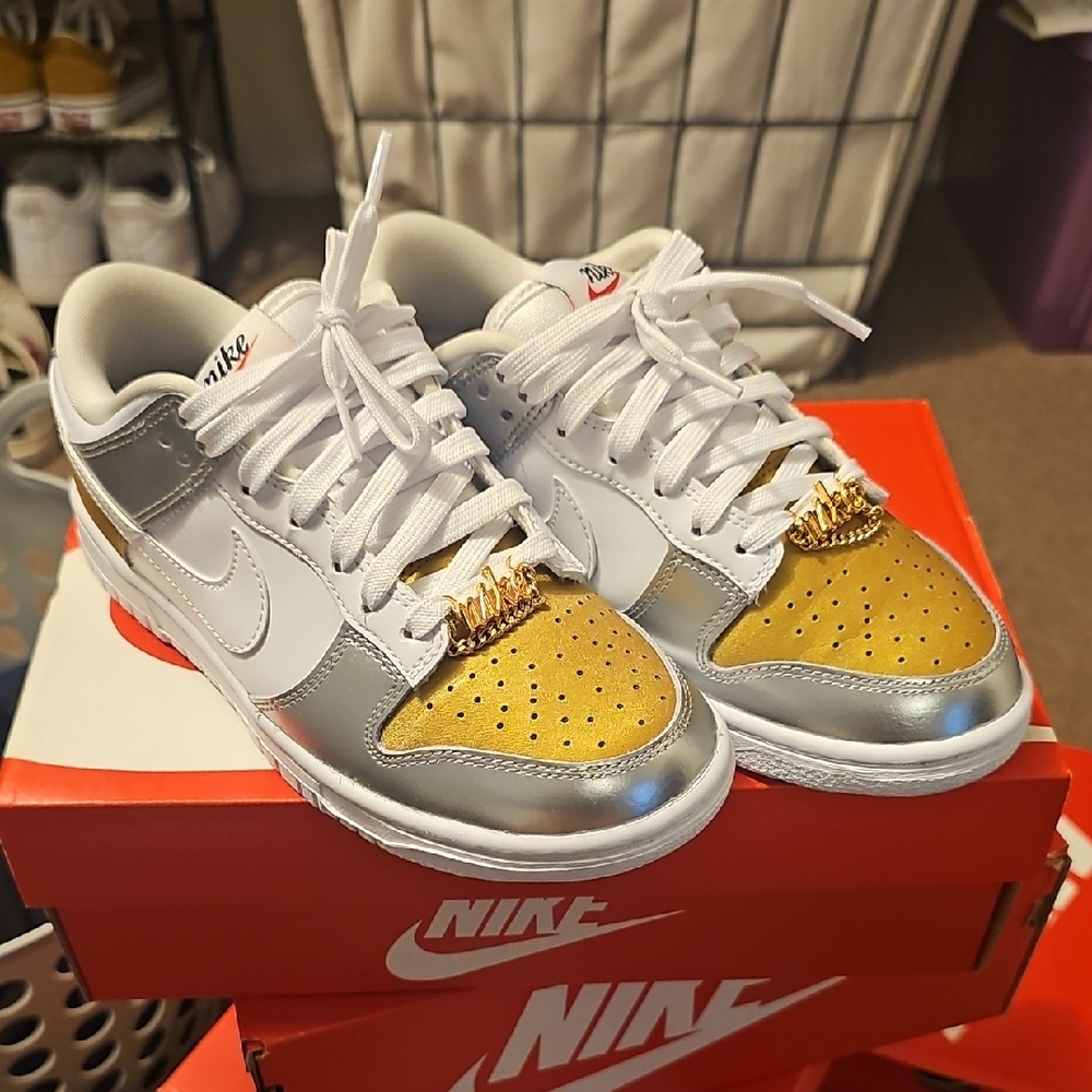 Nike Sneakers